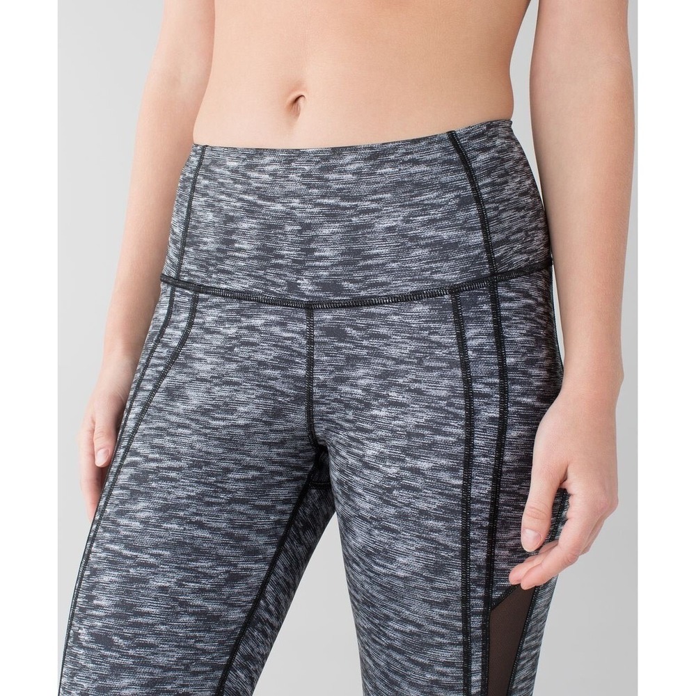 Lululemon Drop it like it's hot Crop Leggings Yoga Running Athletic Black Sz 6 - Picture 6 of 16